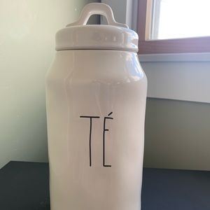 Rae Dunn Té Canister